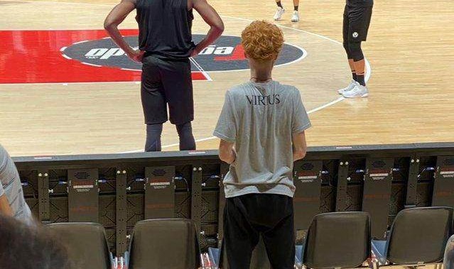 意昂体育app-前勇士后卫因肠道感染身材走样 掉秤17磅骨瘦如柴