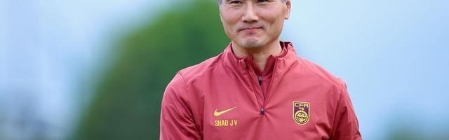 意昂体育-新帅邵佳一率队出征FIFA系列赛 国足迎关键热身考验