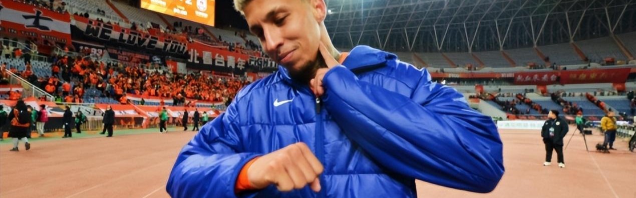 意昂体育-吉翔已身披江苏常晋队战袍亮相，离开鲁能后表现不俗，值得期待